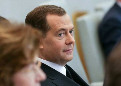 Медведев пообещал организовать «украинским курильщикам» видеовключение из Лефортово