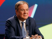 Немецкий политик для заключения мирного соглашения призвал ввести на Украину войска