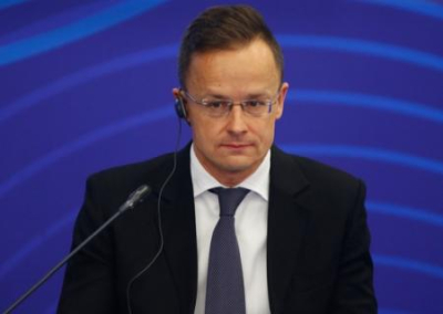 Сийярто призвал Украину не вмешиваться в дела Венгрии