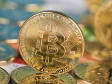 Стоимость Bitcoin побила новый рекорд в преддверии инаугурации Трампа