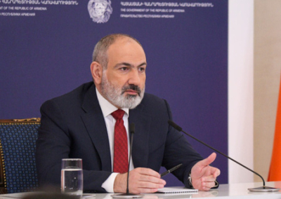 Пашинян на двух стульях. Спасёт ли армянского президента встреча с Путиным?
