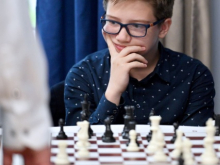 Российский школьник обыграл чемпиона мира по шахматам