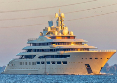 Российские олигархи потратили на свои яхты больше, чем государство на корабли для ВМФ