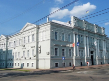 Власти Чернигова закупают самое важное — мыло, парфюмерию и презервативы