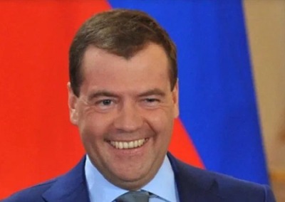 Медведев: в Германии дефицит кровяной колбасы, только ливерная