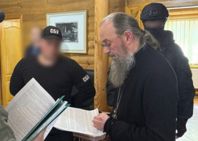 СБУ провела обыски в канцелярии Киевской Митрополии УПЦ