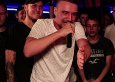 Стерненко в истерике: на рэп-батле в Харькове сумчанин насмехался над львовянами и украинским языком