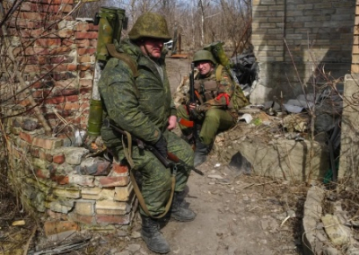 Отодвинуть украинских боевиков от Донецка мешают маленькие города и посёлки