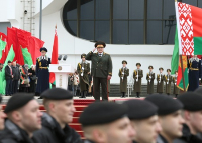 На Белорусском Совбезе подняли вопрос о возможной агрессии Польши и Прибалтики