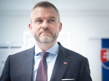 Президент Словакии рассмотрит массовую петицию граждан об отмене санкций против РФ