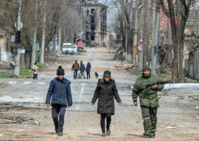 В Мариуполе прогремел взрыв возле администрации — погиб человек