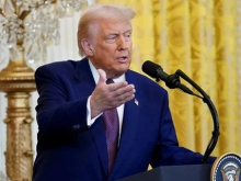 Трамп анонсировал встречу с представителями Украины и РФ в Саудовской Аравии