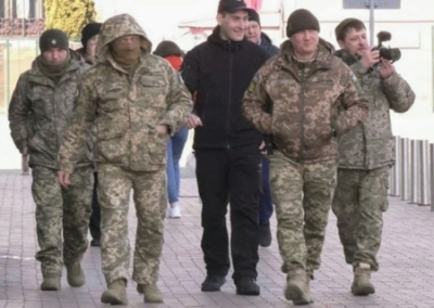 На ловца зверь не бежит: ТЦК продолжают охоту на украинцев, парализовав все сферы жизни в стране