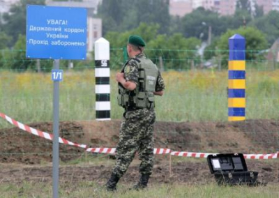 В Киеве не могут определиться о наличии российских войск на границе с Украиной: у МИДа и Офиса президента разные разведданные