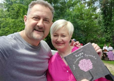 Лариса Ницой зарабатывает русофобскими экскурсиями по Киеву и написала новую книгу о Черноволе