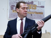 «Врёт, как Геббельс, и пусть закончит так же» — Медведев отреагировал на заявления Мерца о войне России против Европы