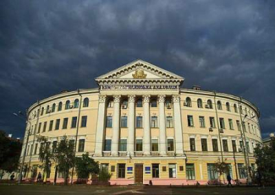 В Киево-Могилянской академии запретили русский язык. Несогласным предлагают переезжать в Сыктывкар