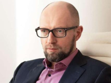 Яценюк пытается вернуться в политику и возобновить проект «Стена»