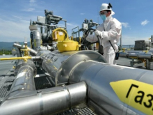 Еврокомиссия намерена запретить новые контракты на закупку российского газа уже в том году