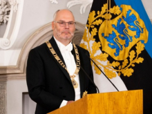 Президент Эстонии отказался утверждать поправки к законодательству, притесняющие православную церковь