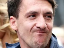 Два актёра. Лицедеи грозятся убивать русских на поле боя