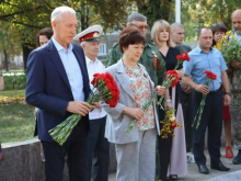 Как в ЛНР вспоминали 80-летие освобождение Луганщины от нацистских захватчиков