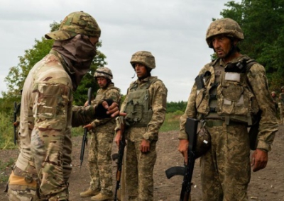 «Служить должен каждый». На Украине призвали прекратить разговоры о мобилизации и демобилизации
