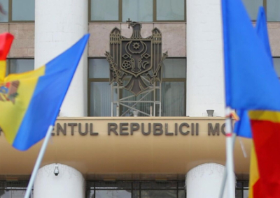 Молдова официально переходит на румынский язык
