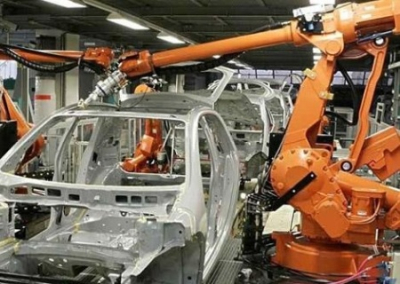 Дефицит кадров в промышленности хотят решить за счёт роботов, но они тоже в дефиците
