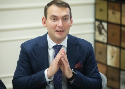 Депутат Железняк усмотрел дыру в украинском бюджете на 400 млрд гривен