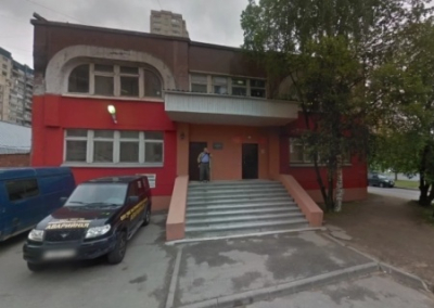 В Санкт-Петербурге пенсионер пытался сжечь военкомат