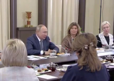 Путин встретился с мамами защитников России