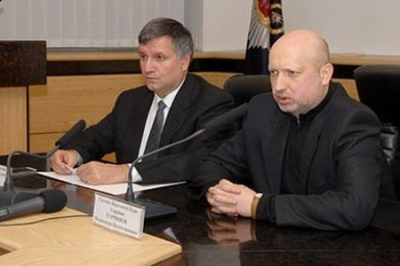 Ястребы пролетают: Аваков и Турчинов пытаются создать новую партию