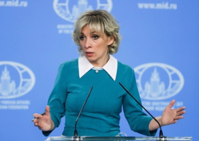 Захарова назвала сообщения американских СМИ о переговорах по Украине фейками