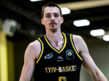 Один из лучших баскетболистов Украины пытался сбежать за границу, но был отправлен в ВСУ