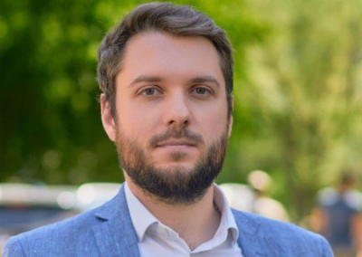 Роман Юнеман: бюрократический кошмар с жильём в Мариуполе