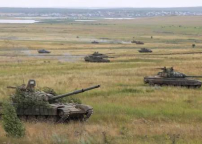 «Предупреждать не будут»: Гордон о возможном наступлении ВСУ на Донбассе