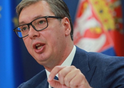 Вучич пожаловался на принуждение к отказу от Косово и введению санкций против России