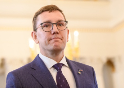В Эстонии утвердили новое правительство во главе с либералом Кристеном Михалом