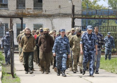 Суд над боевиками «Азова». Судебный процесс пытаются превратить в балаган