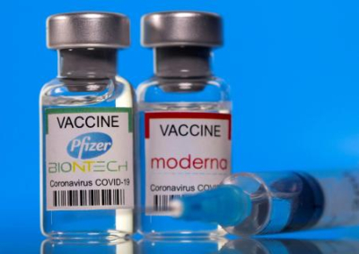 У COVID-вакцин Pfizer и Moderna увеличился список побочных эффектов
