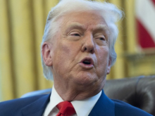Трамп обвинил в войне на Украине Байдена: «У него нет и не было мозгов»
