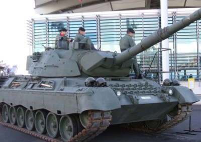 Шольц: ФРГ отказывается передавать Украине танки в одностороннем порядке