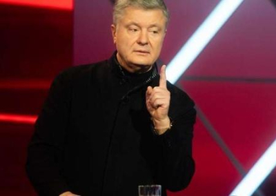 Порошенко критикует вакцинацию, чтобы отвлечь внимание от плёнок «Медведчука-Суркова»