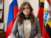 Хинштейн обвинил подчинённую за отпуск в Индии, который ранее лично одобрил
