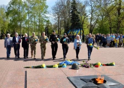 Вой воздушных тревог и репрессии. Как в Киеве прошёл День Победы