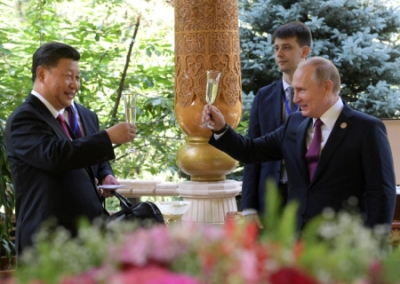 Китай подтвердил законность действий России на Украине и выразил поддержку Путину