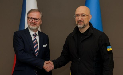 Премьер-министр Чехии назвал Украину наивысшим приоритетом внешней политики