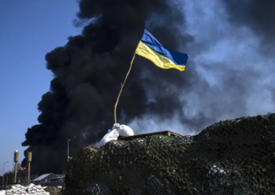 Украина — чемодан без ручки. Кому, куда, зачем нести?