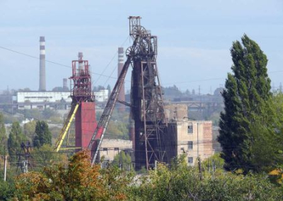 Угольная промышленность Кузбасса технически перевооружается. Шахтёрам Донбасса не могут выплатить долги по зарплате